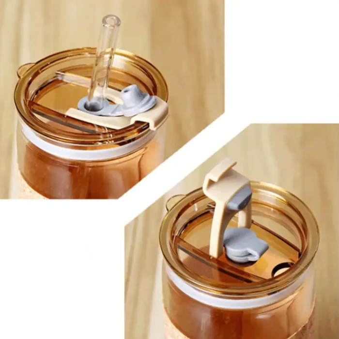 ⁦كوب زجاجي مع مصاصة زجاجية وغطاء فلين – 410ml⁩ - الصورة ⁦4⁩