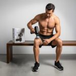 ⁦جهاز مساج عضلات 6 سرعات مع 9 رؤوس تدليك وشحن Type-C تدليك عميق ومحمول⁩ - الصورة ⁦4⁩