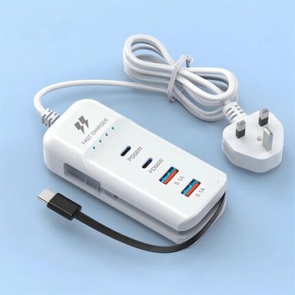 شاحن سريع 66 واط متعدد المنافذ – USB مع كابل Type-C مدمج