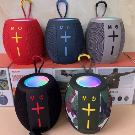 مكبر صوت بلوتوث محمول بإضاءة RGB وبطارية 1200mAh 
